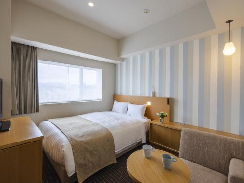Superior Double Room - Non-Smoking image 9