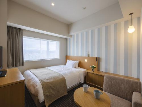 Superior Double Room - Non-Smoking image 7
