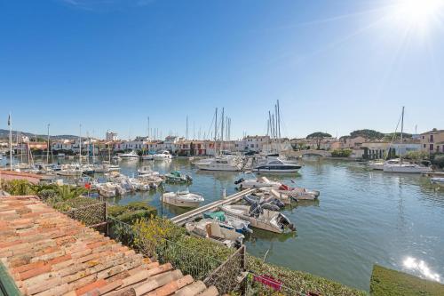 My little Port Grimaud - Tap to explore photos