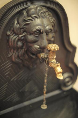 Luxury Apartment image 3