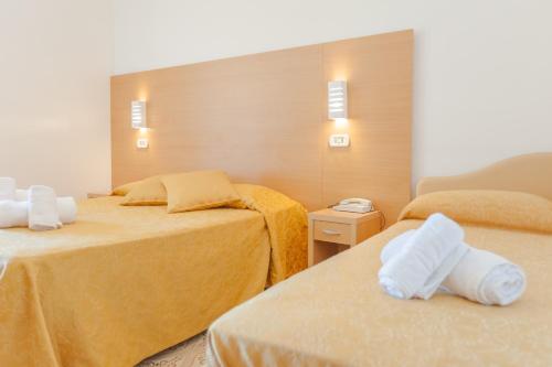 Quadruple Room with Balcony and Front Sea View