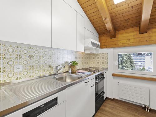 Apartment A301 by Interhome in เล็นเซอไฮเดอะ