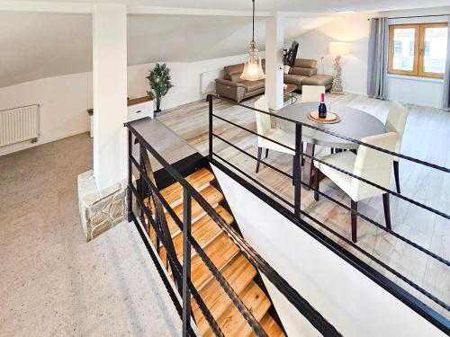 Apartmany Klatovska near Penzion & Restaurant U Zlomene Lyze