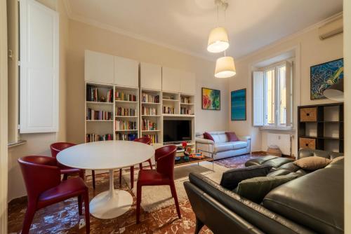 JOIVY Charming 3BR flat near the Vatican, Řím (fotografie 6)