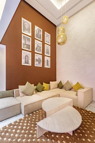 Duplex Luxury and Comfort in Heart of Gueliz - image 9