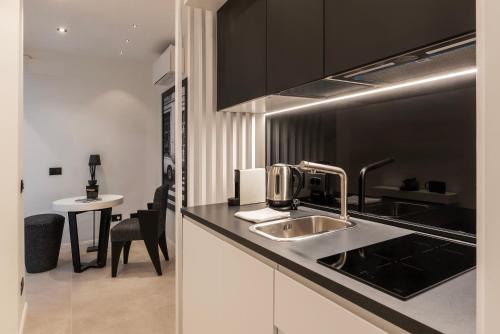 JOIVY Borghese Luxury Suite, Rome (photo 5)
