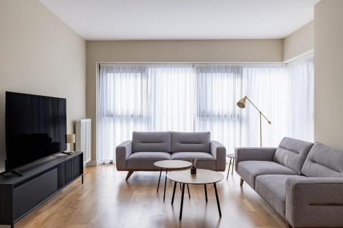 Top Floor Presidential Suite with Free Private Parking in the Center of Skopje, Skopje