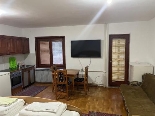 Apartments and Rooms Vicko - image 8