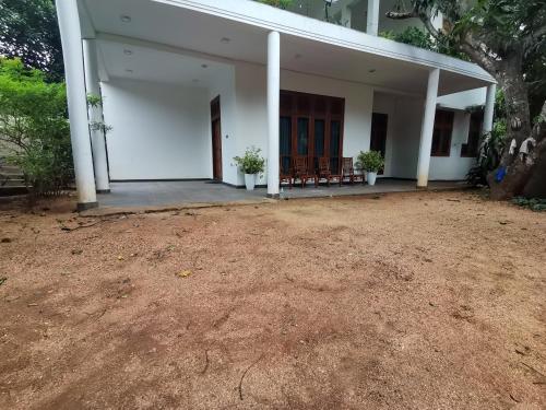 外観, Ancient Breeze HomeStay in アヌラーダプラ