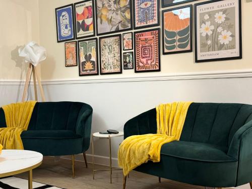 Large House for 21 - Nottingham City in 倫頓