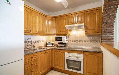 Two-Bedroom Apartment image 5
