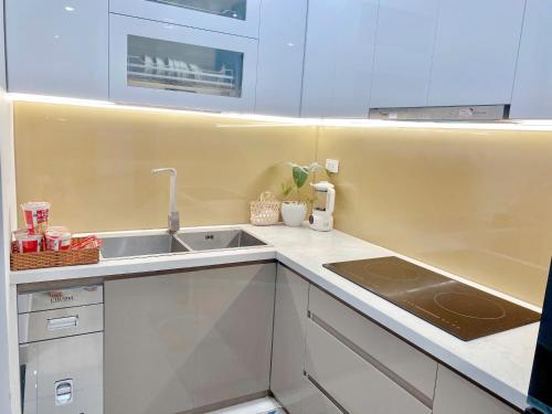 Two-Bedroom Apartment image 5