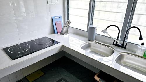 4-12pax Sawatt Homestay at Subang - Entire House 4-12pax Sawatt Homestay at Subang - Entire House