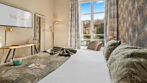Standard Double Room with Garden View image 7