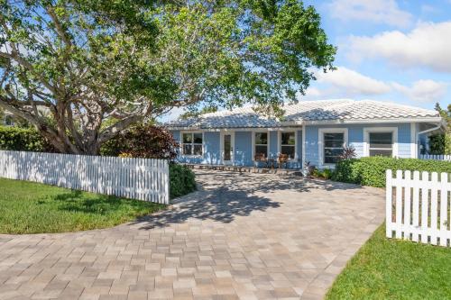 Blue Banyan Boathouse in East Naples
