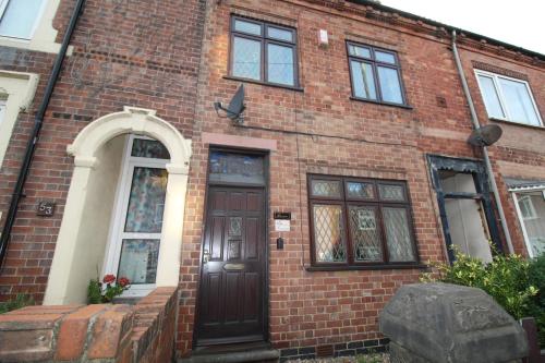 A szálláshely kívülről, Wellington House in Heanor központ