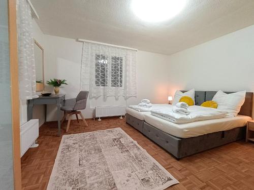 Luxus Apartment KFJ in โฮเอเนมส์