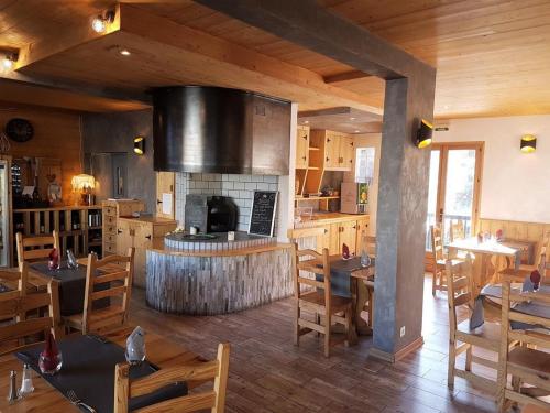 المرافق, Hotel les Vallois in فالويز