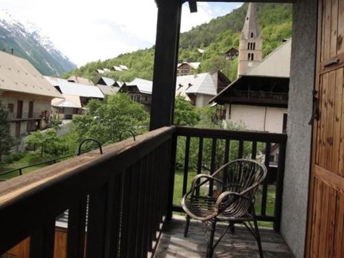 شرفة/ تراس, Hotel les Vallois in فالويز