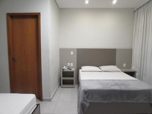 Hotel Urbis a 10 minutos Rua 25 de Março, Brás,Bom Retiro,a 2 minutos do Mirante Sampa Sky – Sao Paulo, MA