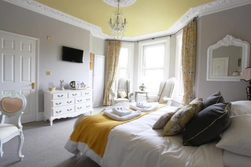 Brindleys - image 5
