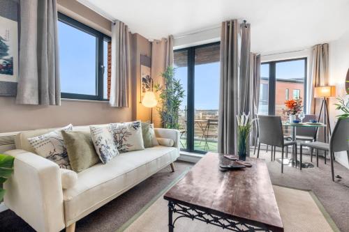 Orient City Loft with Free Parking, Balcony, and Netflix, Бирмингем (фото 7)