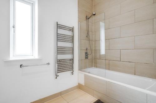 Four Bedroom Apartment By Brookland Stays Serviced Accommodation Short Lets Manchester With Free WiFi, Manchester (fotografie 8)