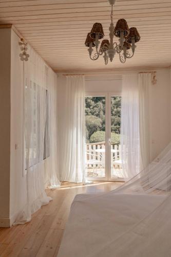 Es Cel de Begur Hotel - image 13