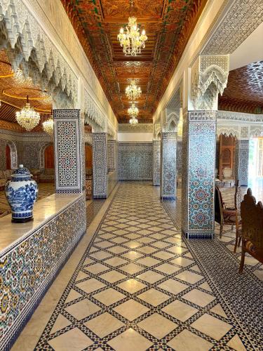 Palais Bahida - image 13