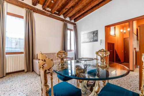 San Marco Canal View by Bricola Apartments - image 3