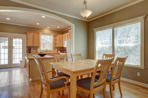 Westside Walkable-AC-3BR/2.5BA - image 11