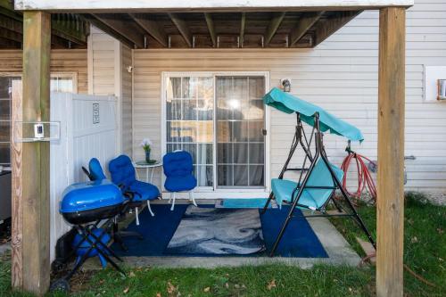 THE BLUE ROOM Luxury suite in Dover (DE)