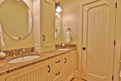 Fall Creek Vineyards Wine Country Inn – Dripping Springs, TX
