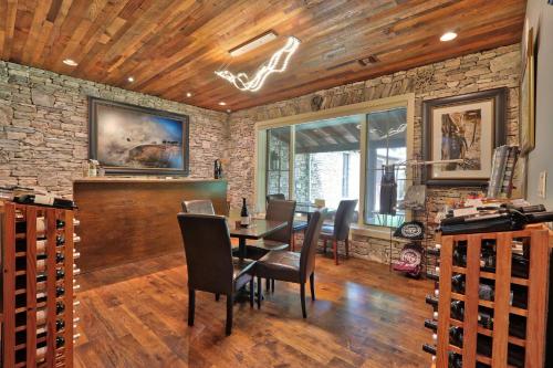 Fall Creek Vineyards Wine Country Inn - image 12