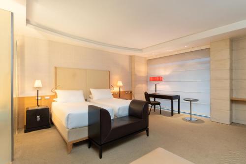 2 twin beds