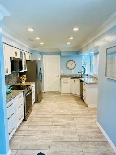 Stunning single family home with private pool on the quiet south end of Fort Myers Beach detail