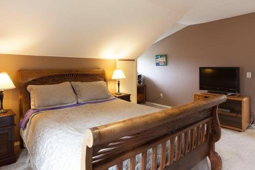 Daisy's Place - Rvr/Mt Vw-AC-3BR/2B - image 2