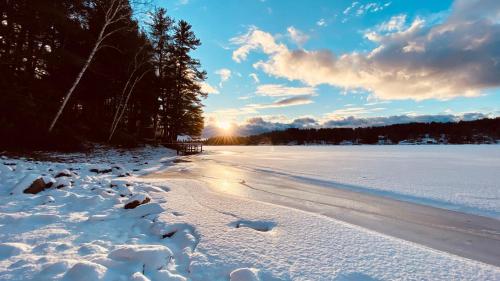 Lakefront Lookout- 14 S
