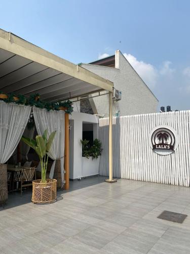 外観, Lala's Boutique Hotel in ラゴス