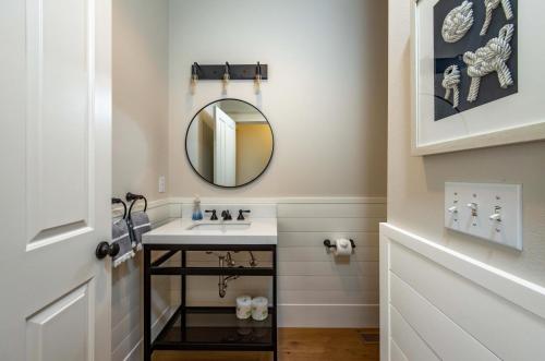 Lincoln-River/Mt View-4BR/3.5BA - image 10