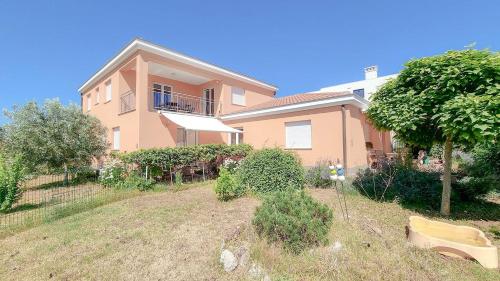 Mediterranes Studio-Apartment mit Liegewiese, Grillbereich und hundefreundlich