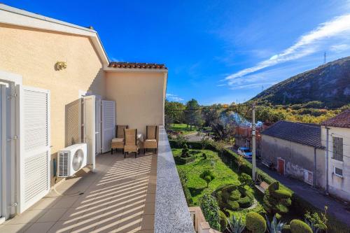 Hundefreundliches Apartment mit Grillbereich, Privatparkplatz, WiFi in ruhiger Lage in Barci