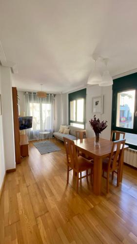 Facilities, Casa Lima - Un apartamento familiar y acogedor in Barbastro