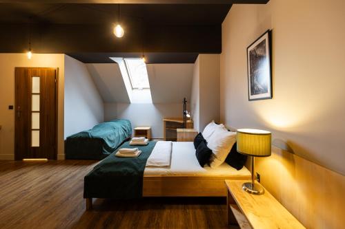 1 double bed, 2 twin beds, 1 sofa bed