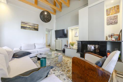 Seafalios Villa - image 4