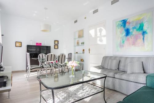 Stunning with Magnificient terrace La Maestranza 2