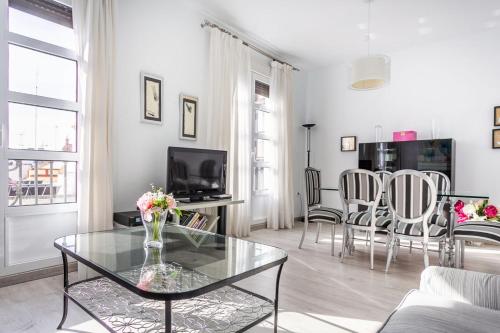 Stunning with Magnificient terrace La Maestranza 4