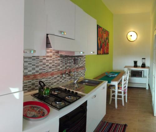 cuisine, Donkey on the Beach in Cobbs Cross