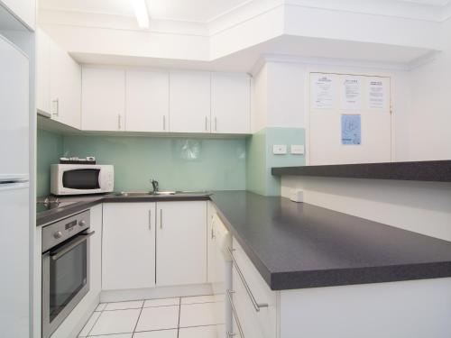 One-Bedroom Apartment with Balcony image 4