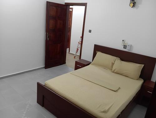 Apartment image 8